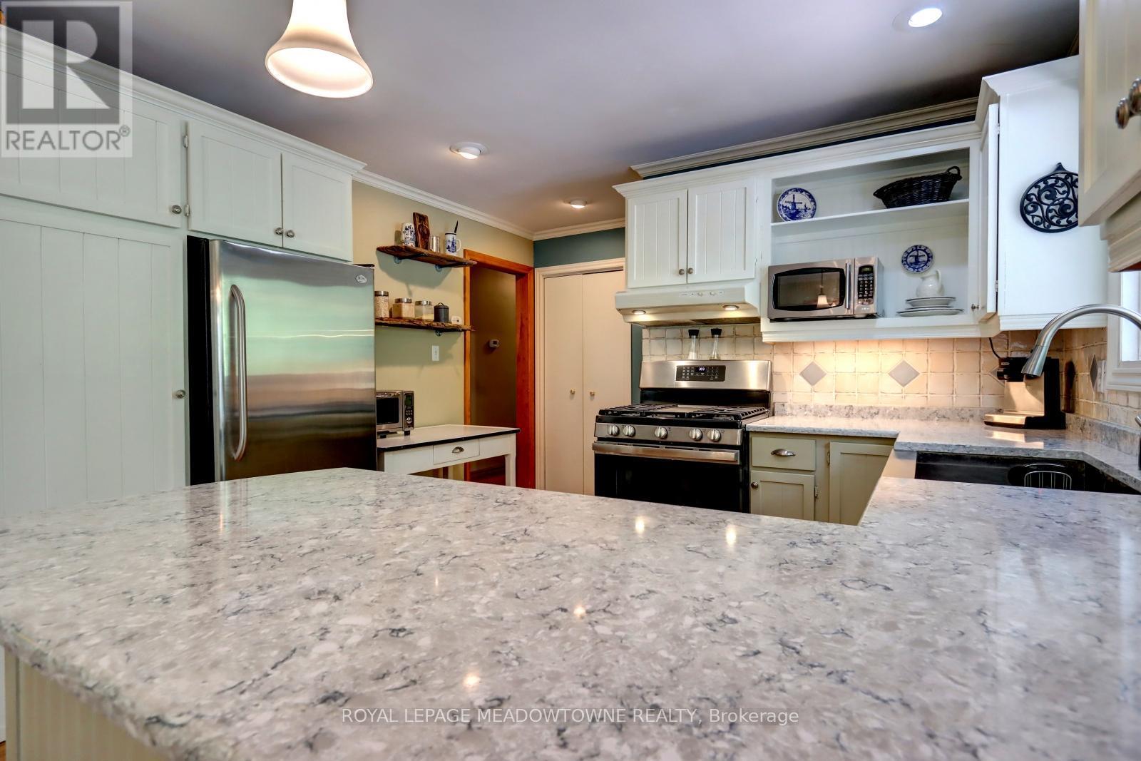 












5977 FIFTH LINE

,
Erin,




Ontario
N0B1Z0

