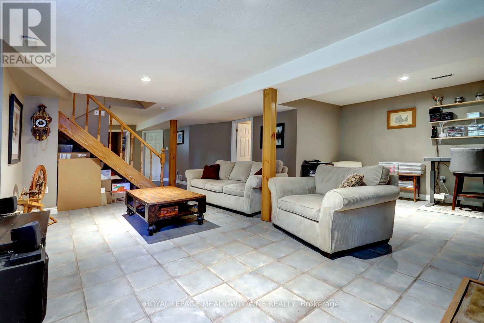 












5977 FIFTH LINE

,
Erin,




Ontario
N0B1Z0

