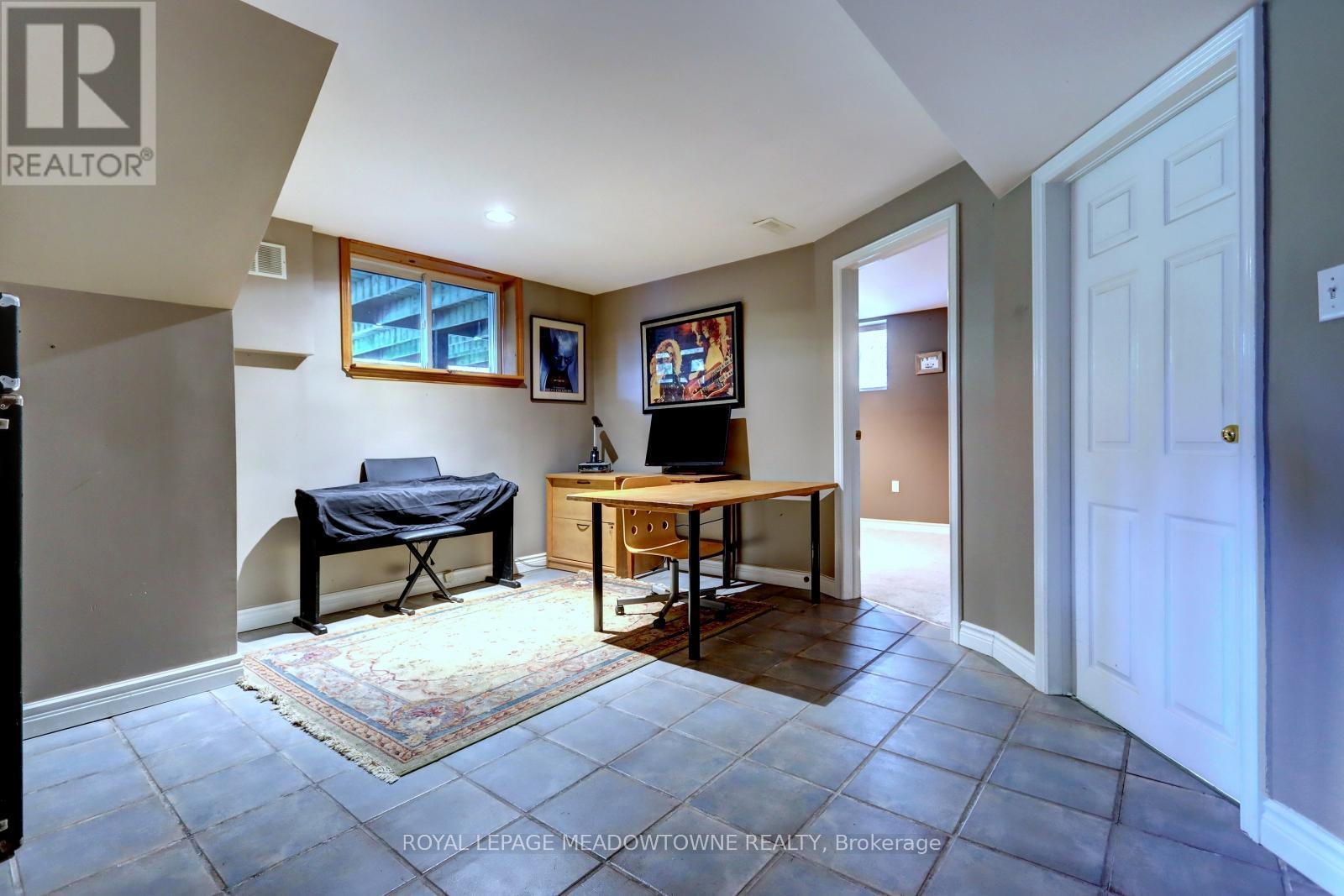 












5977 FIFTH LINE

,
Erin,




Ontario
N0B1Z0

