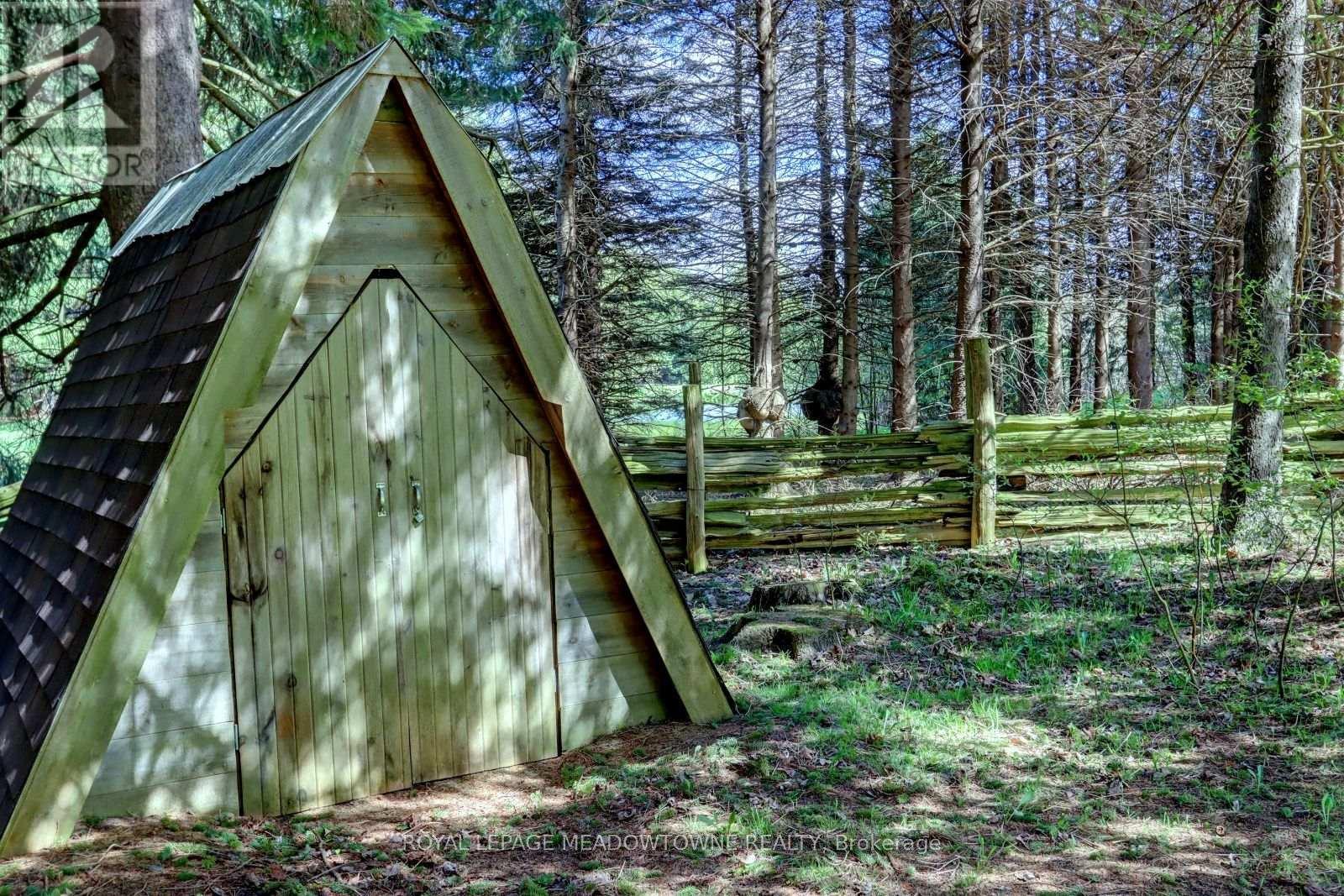 












5977 FIFTH LINE

,
Erin,




Ontario
N0B1Z0

