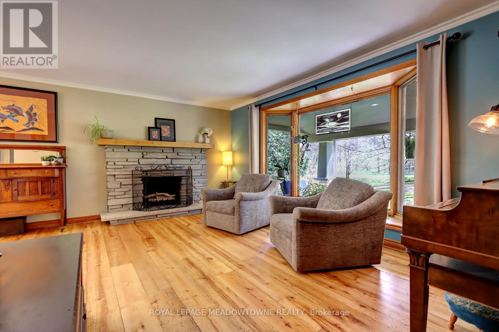 












5977 FIFTH LINE

,
Erin,




Ontario
N0B1Z0

