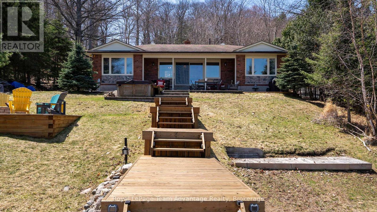 












18 PINE VALLEY DRIVE

,
Carling,




Ontario
P0G1G0

