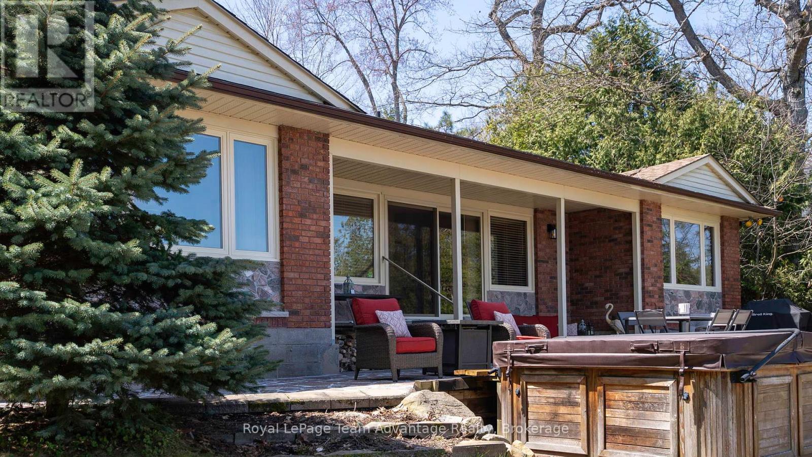 












18 PINE VALLEY DRIVE

,
Carling,




Ontario
P0G1G0

