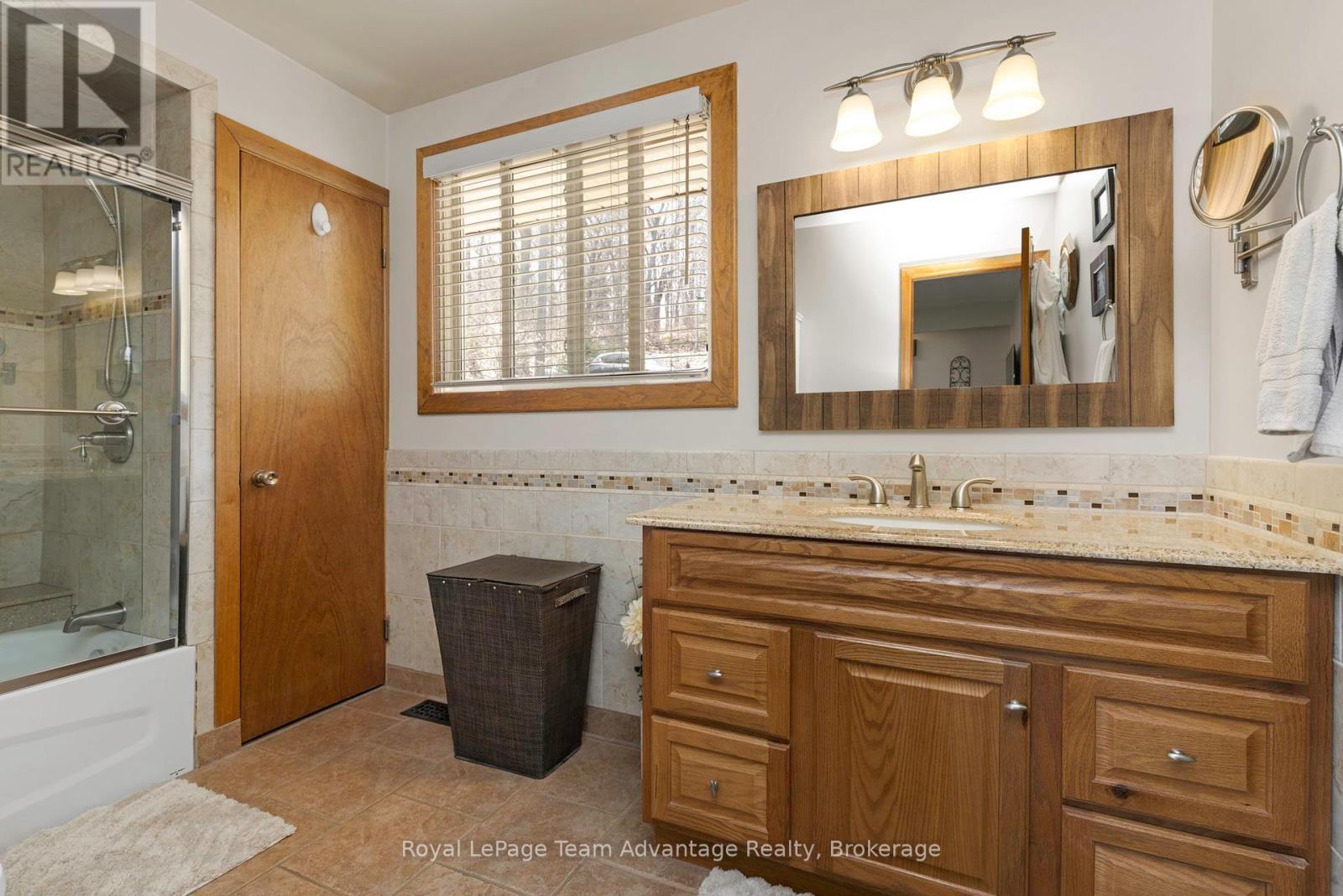 












18 PINE VALLEY DRIVE

,
Carling,




Ontario
P0G1G0

