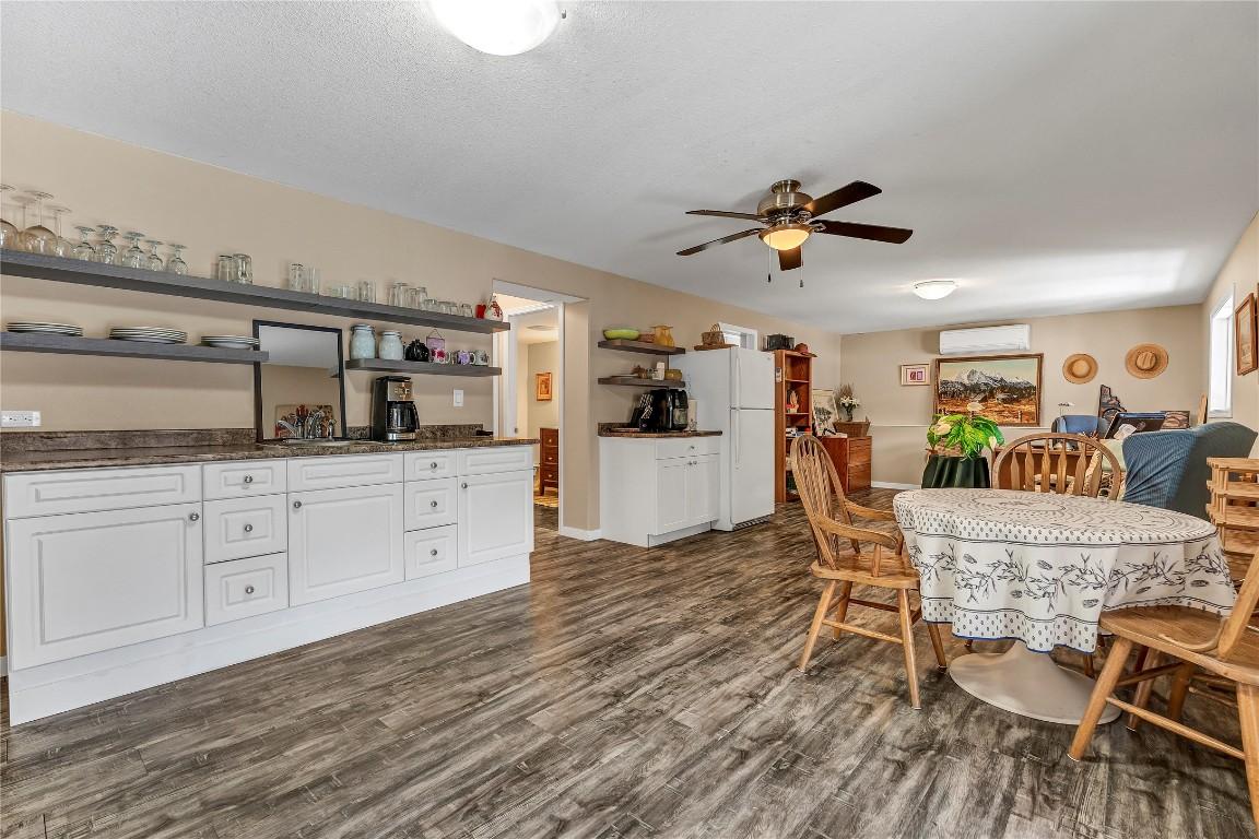 









3160


Vaseux

Lake,
Okanagan Falls,




BC
V0H 1R2


