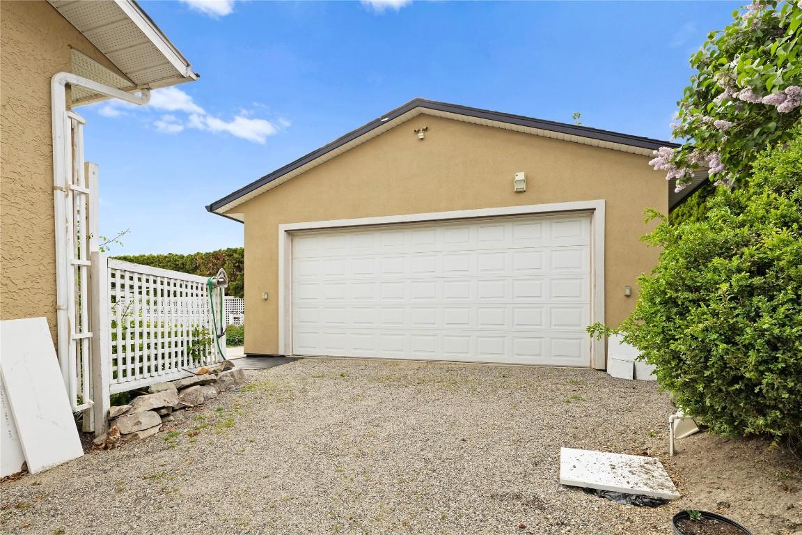 









1064


Kelly

Drive,
West Kelowna,




BC
V1Z 2T2

