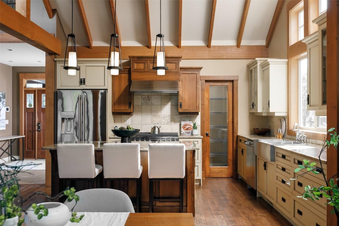 









1958


Hidden Lake

Place,
Kelowna,




BC
V1V 2W8

