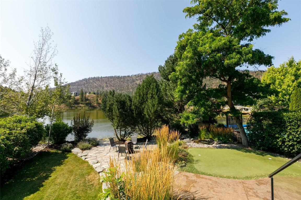 









1958


Hidden Lake

Place,
Kelowna,




BC
V1V 2W8

