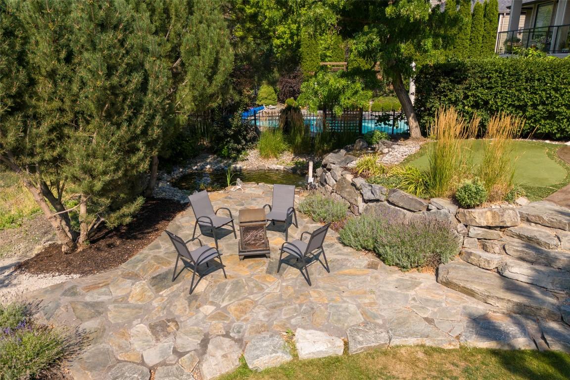 









1958


Hidden Lake

Place,
Kelowna,




BC
V1V 2W8

