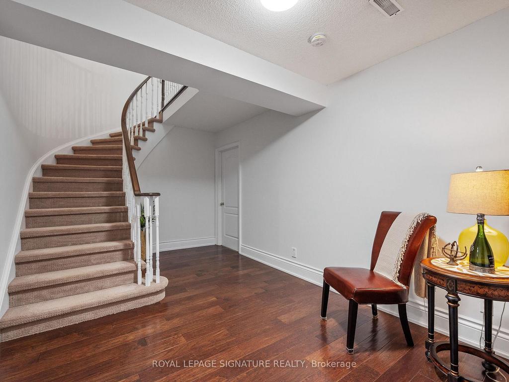 









10


Forest Ridge

Crescent,
Halton Hills,




ON
L0P 1H0

