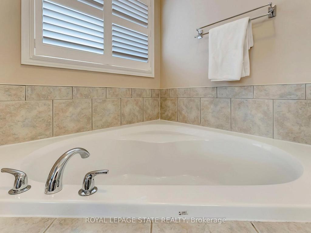









188


Blue Mountain

Drive,
Hamilton,




ON
L0R 1P0

