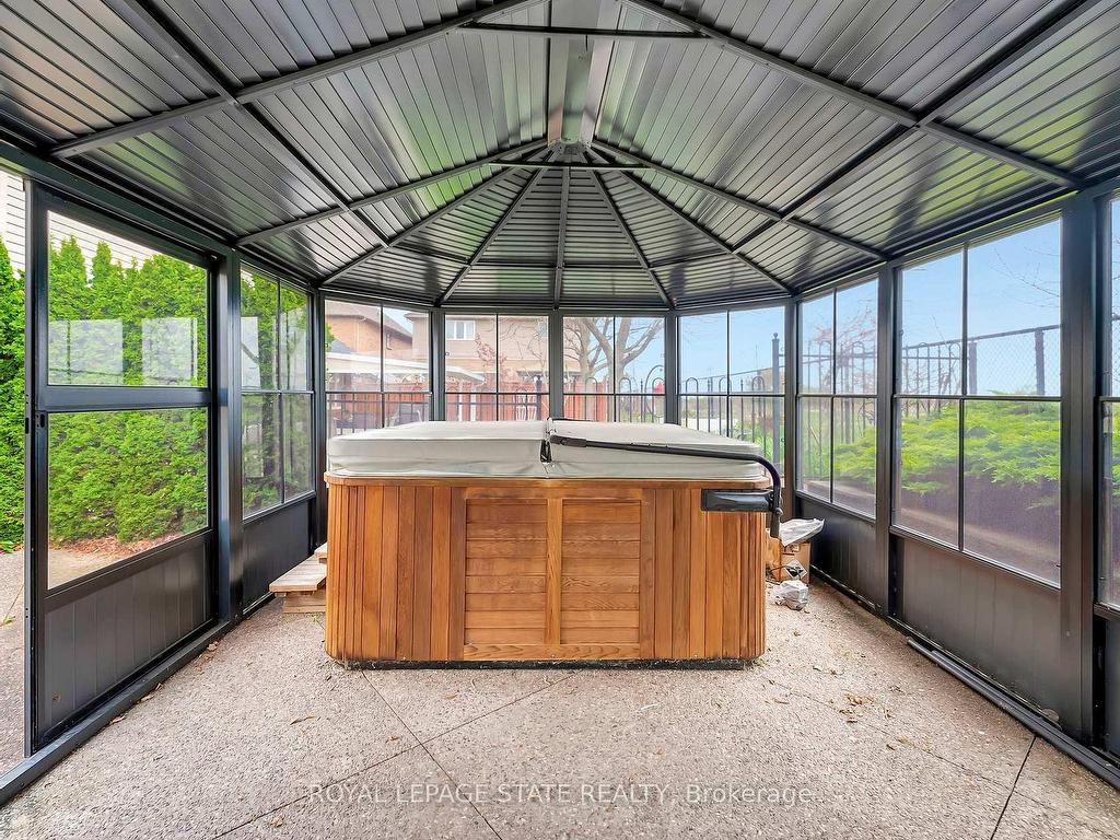 









188


Blue Mountain

Drive,
Hamilton,




ON
L0R 1P0


