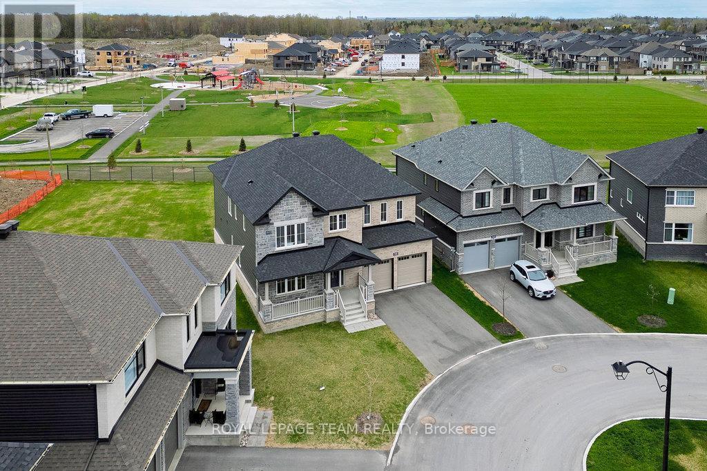 












590 ANCHOR CIRCLE

,
Ottawa,




Ontario
K4M0X4

