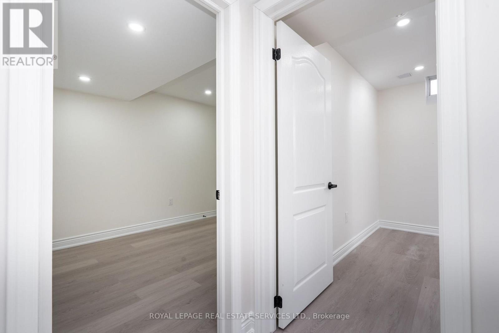 












72 - 166 DEERPATH DRIVE

,
Guelph,




Ontario
N1K0E2

