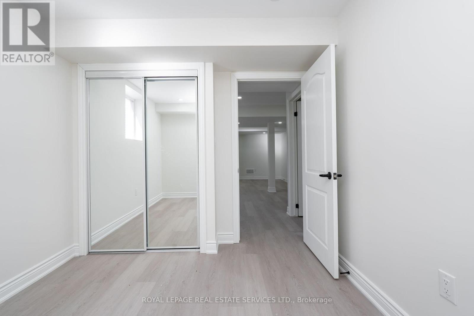 












72 - 166 DEERPATH DRIVE

,
Guelph,




Ontario
N1K0E2

