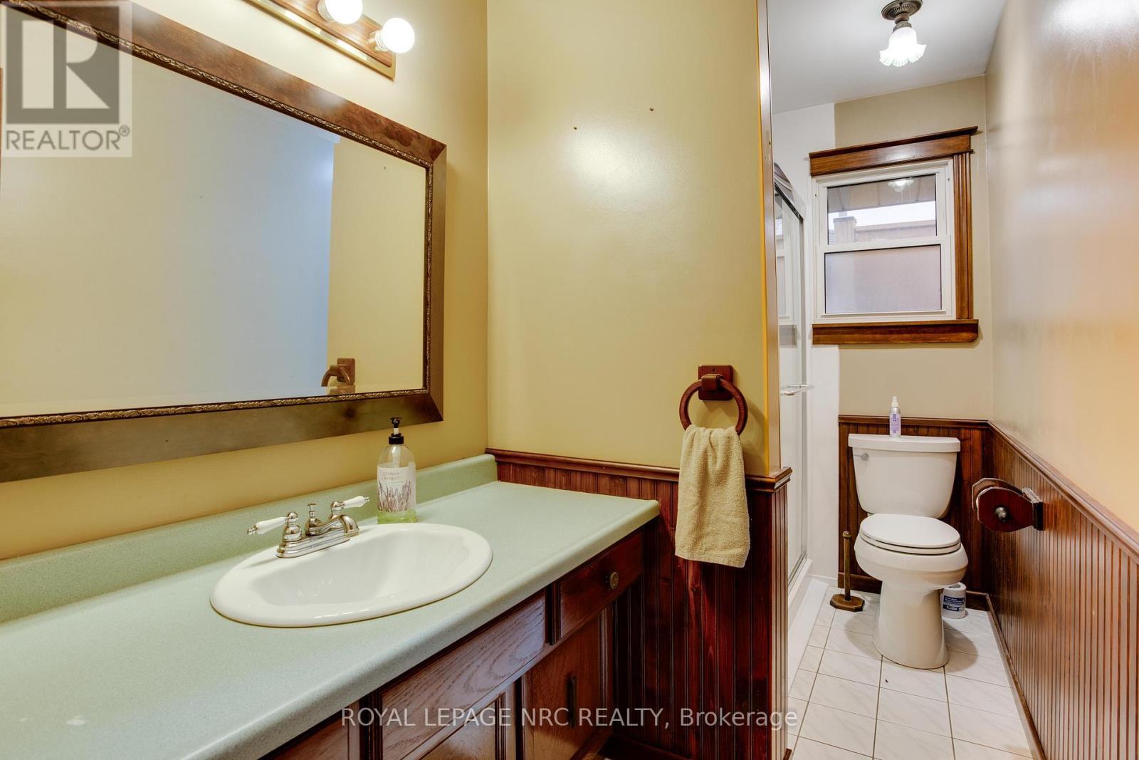 












7061 DOLPHIN STREET

,
Niagara Falls (Morrison),




Ontario
L2E6Y3

