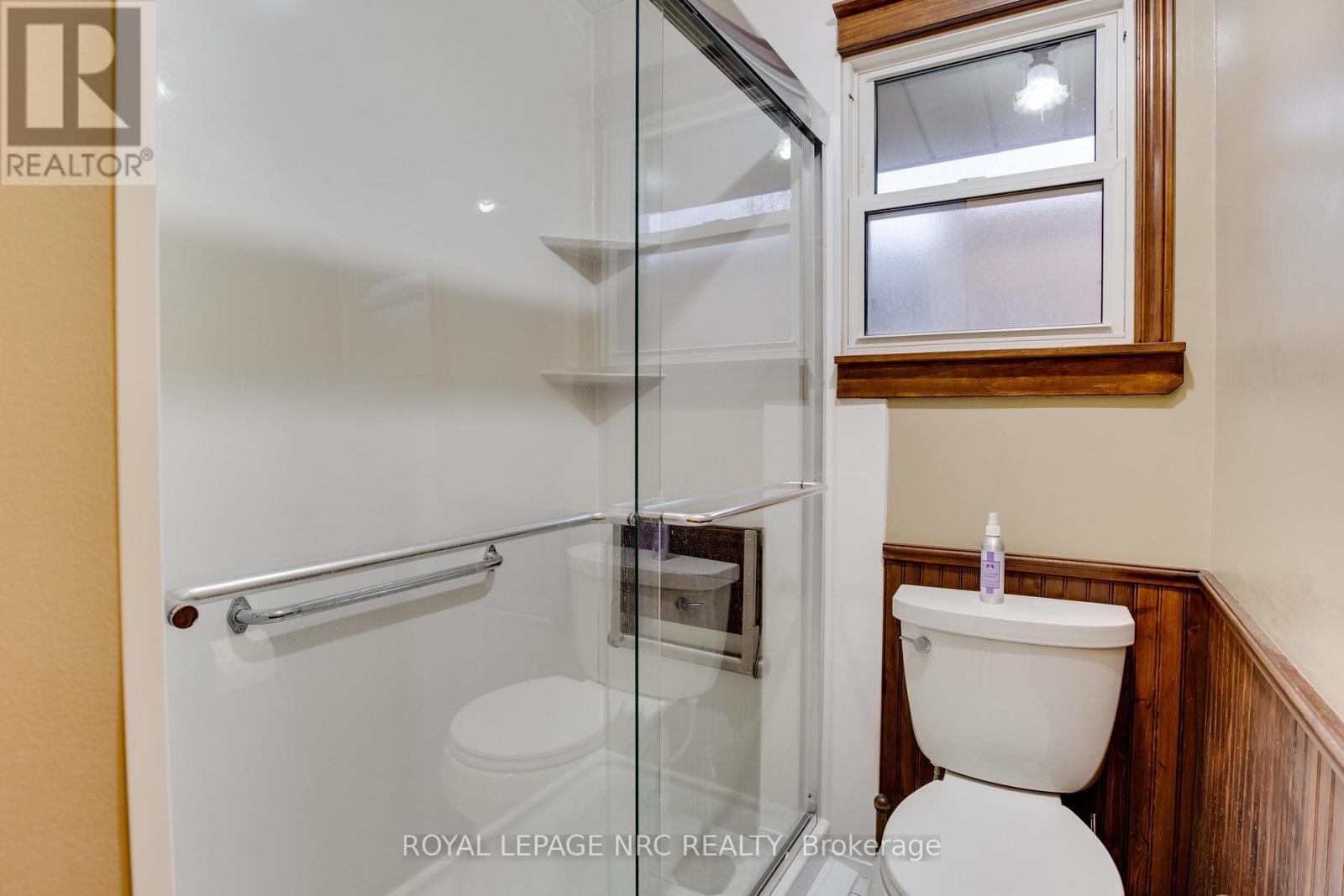 












7061 DOLPHIN STREET

,
Niagara Falls (Morrison),




Ontario
L2E6Y3

