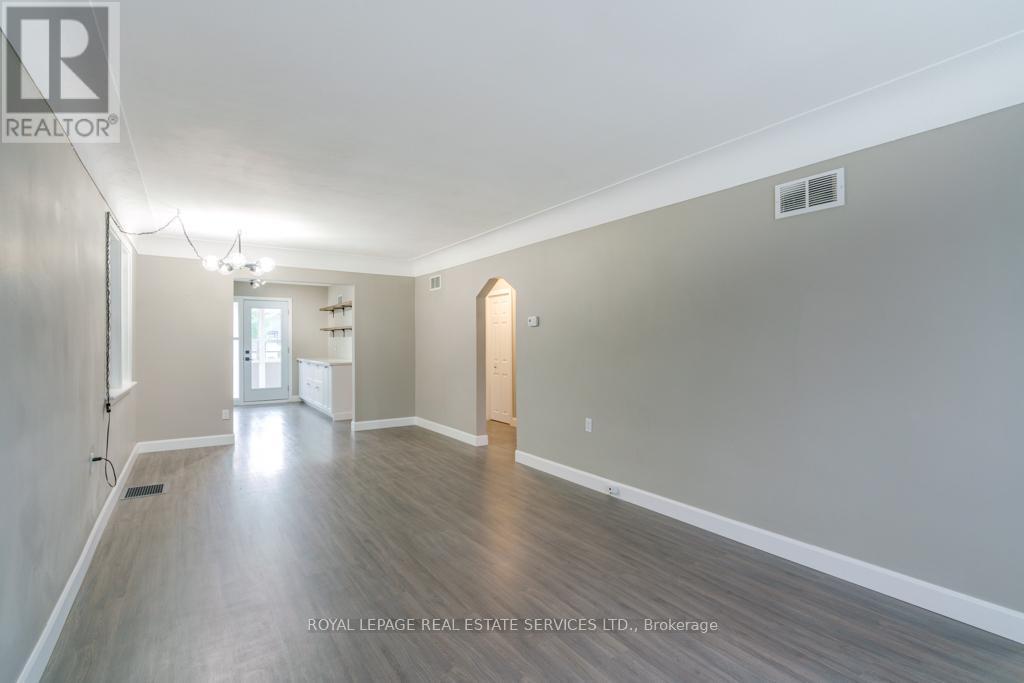 












188 WALTER AVENUE S

,
Hamilton,




Ontario
L8K3L2

