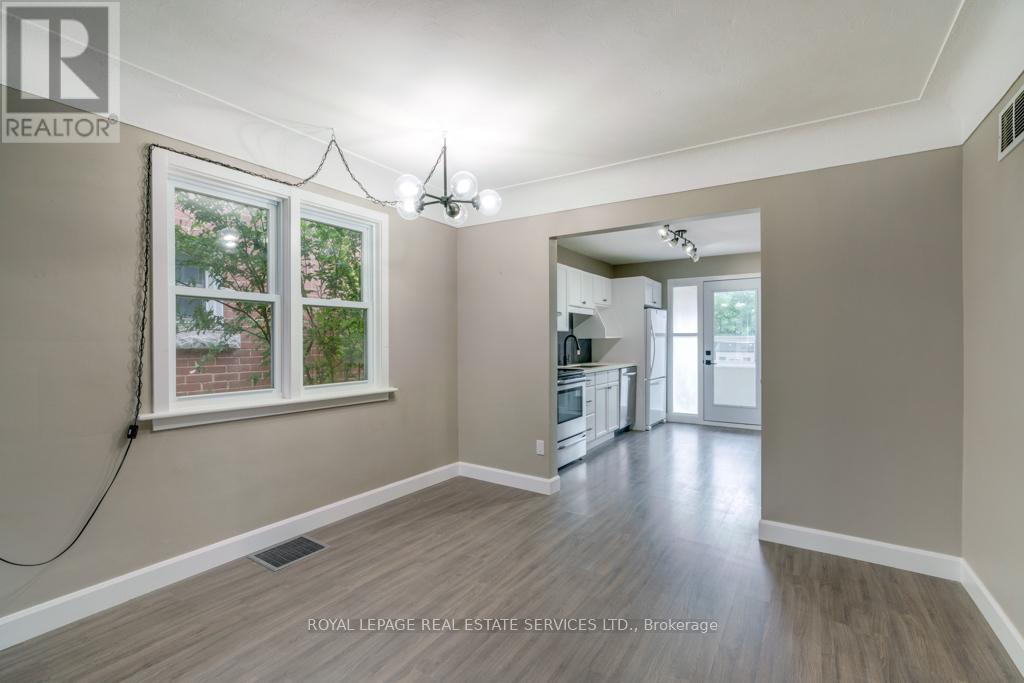 












188 WALTER AVENUE S

,
Hamilton,




Ontario
L8K3L2

