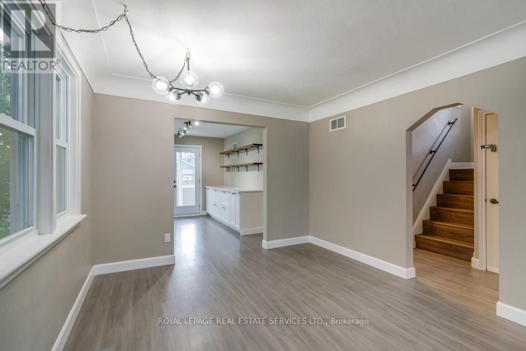 












188 WALTER AVENUE S

,
Hamilton,




Ontario
L8K3L2

