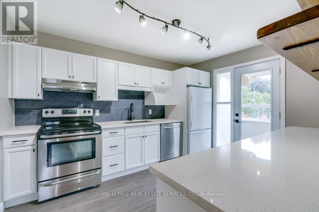 












188 WALTER AVENUE S

,
Hamilton,




Ontario
L8K3L2

