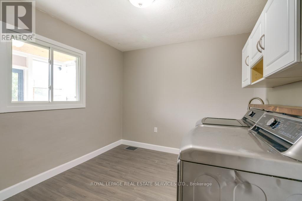 












188 WALTER AVENUE S

,
Hamilton,




Ontario
L8K3L2

