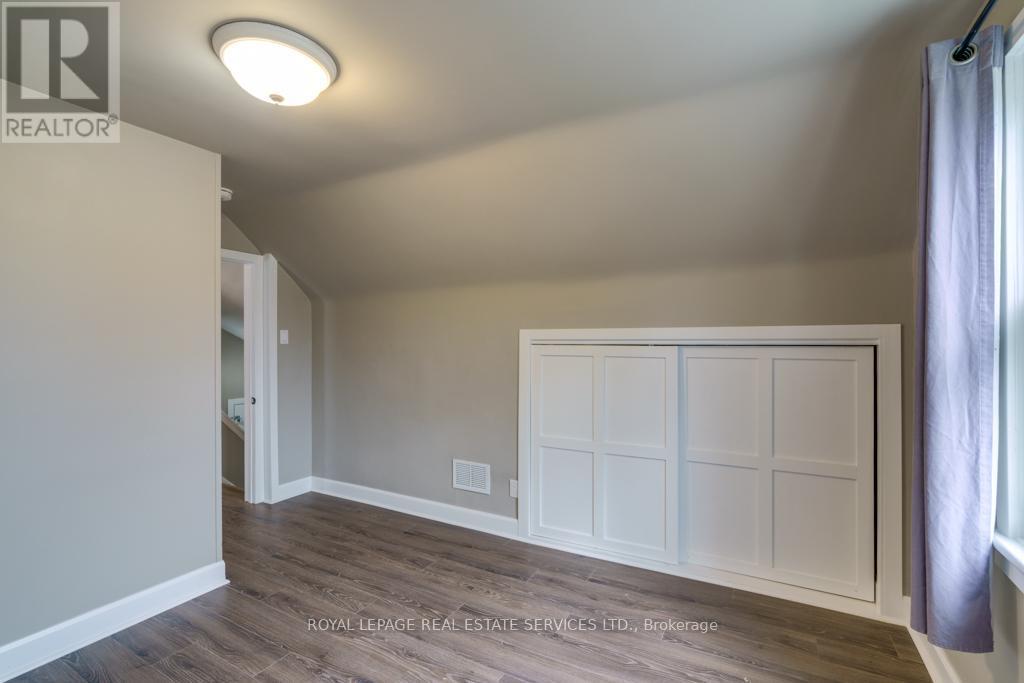 












188 WALTER AVENUE S

,
Hamilton,




Ontario
L8K3L2

