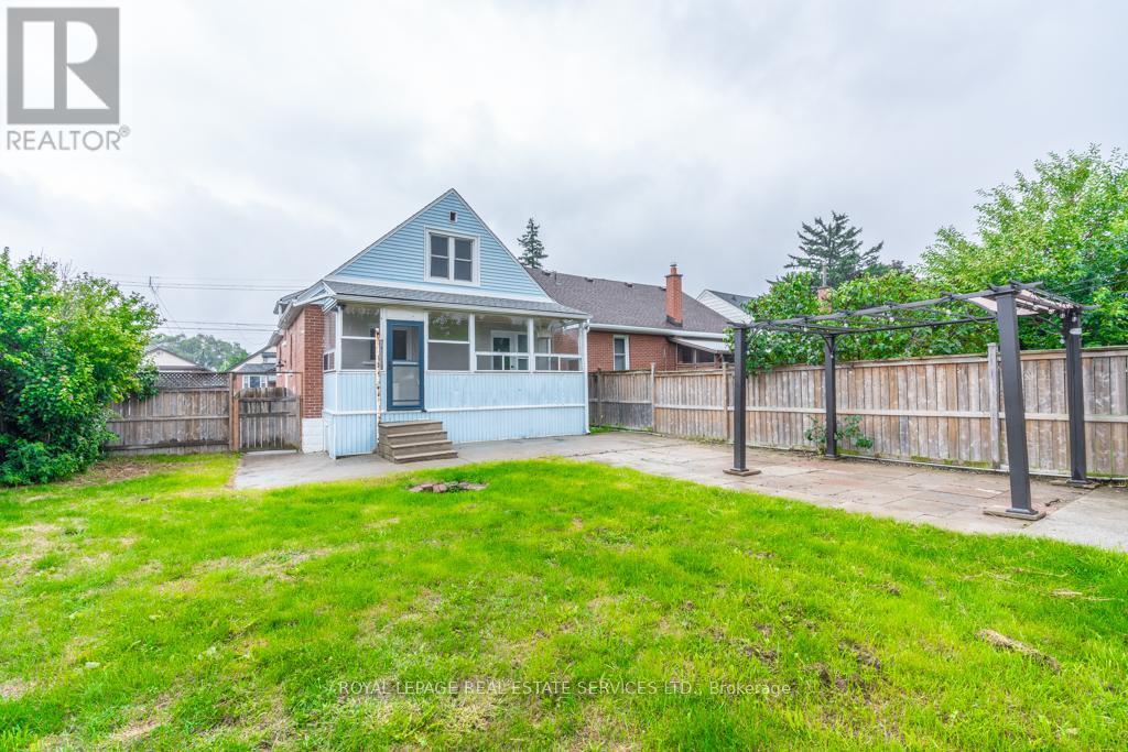 












188 WALTER AVENUE S

,
Hamilton,




Ontario
L8K3L2

