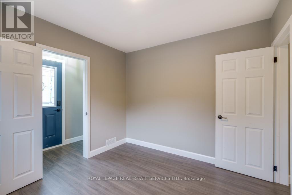 












188 WALTER AVENUE S

,
Hamilton,




Ontario
L8K3L2

