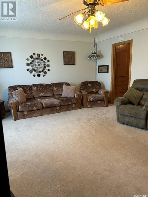 












519 1st STREET W

,
Leader,




Saskatchewan
S0N1H0

