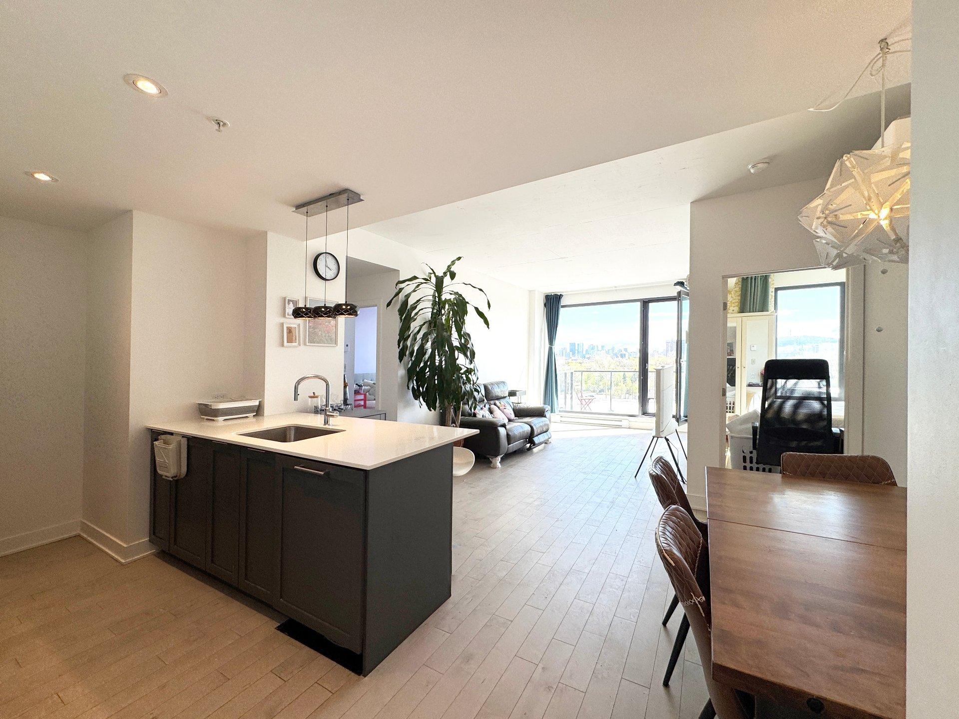 









3043


Rue Sherbrooke E.

, 625,
Montréal (Ville-Marie),




QC
H1W0B9

