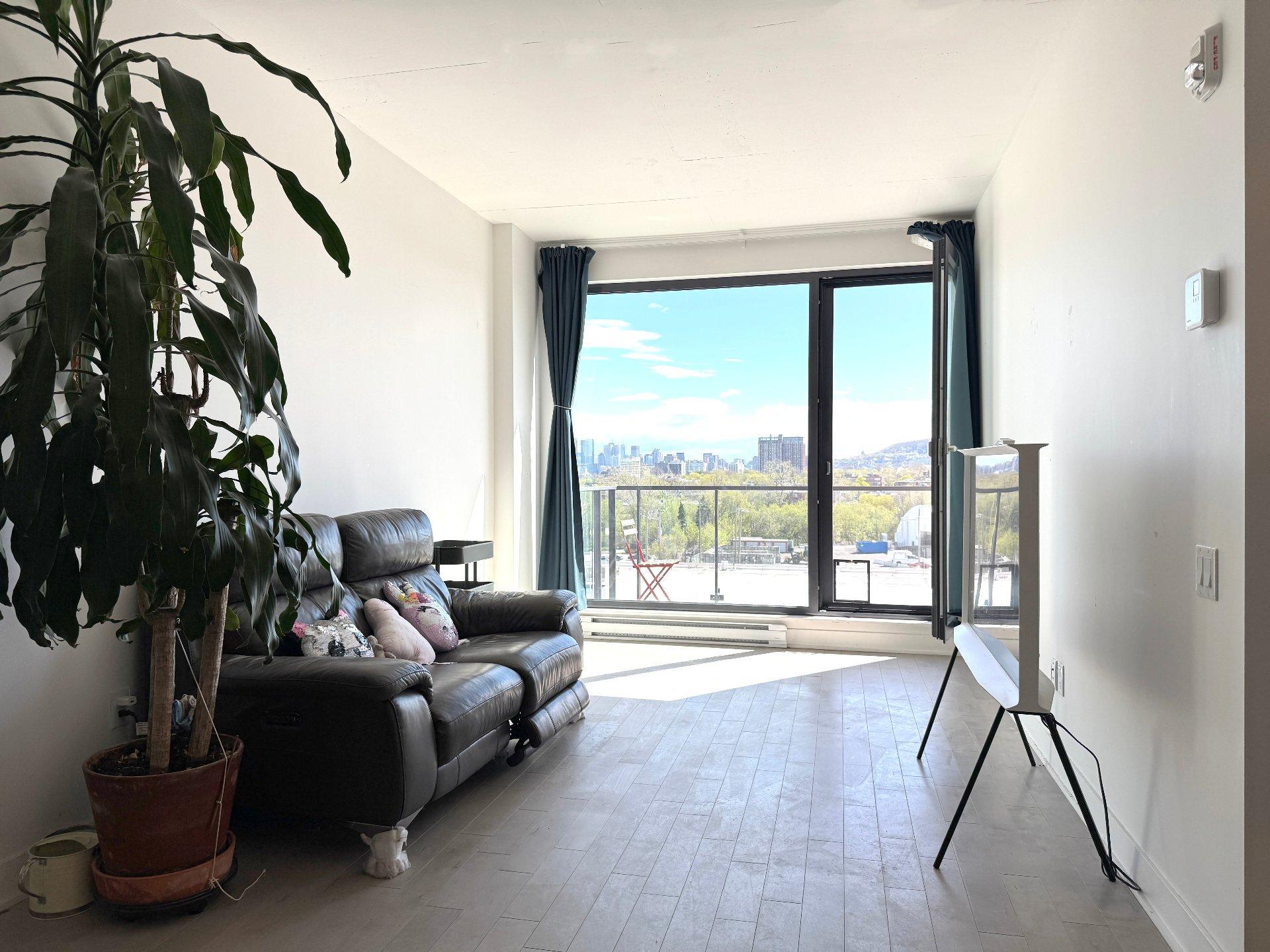 









3043


Rue Sherbrooke E.

, 625,
Montréal (Ville-Marie),




QC
H1W0B9

