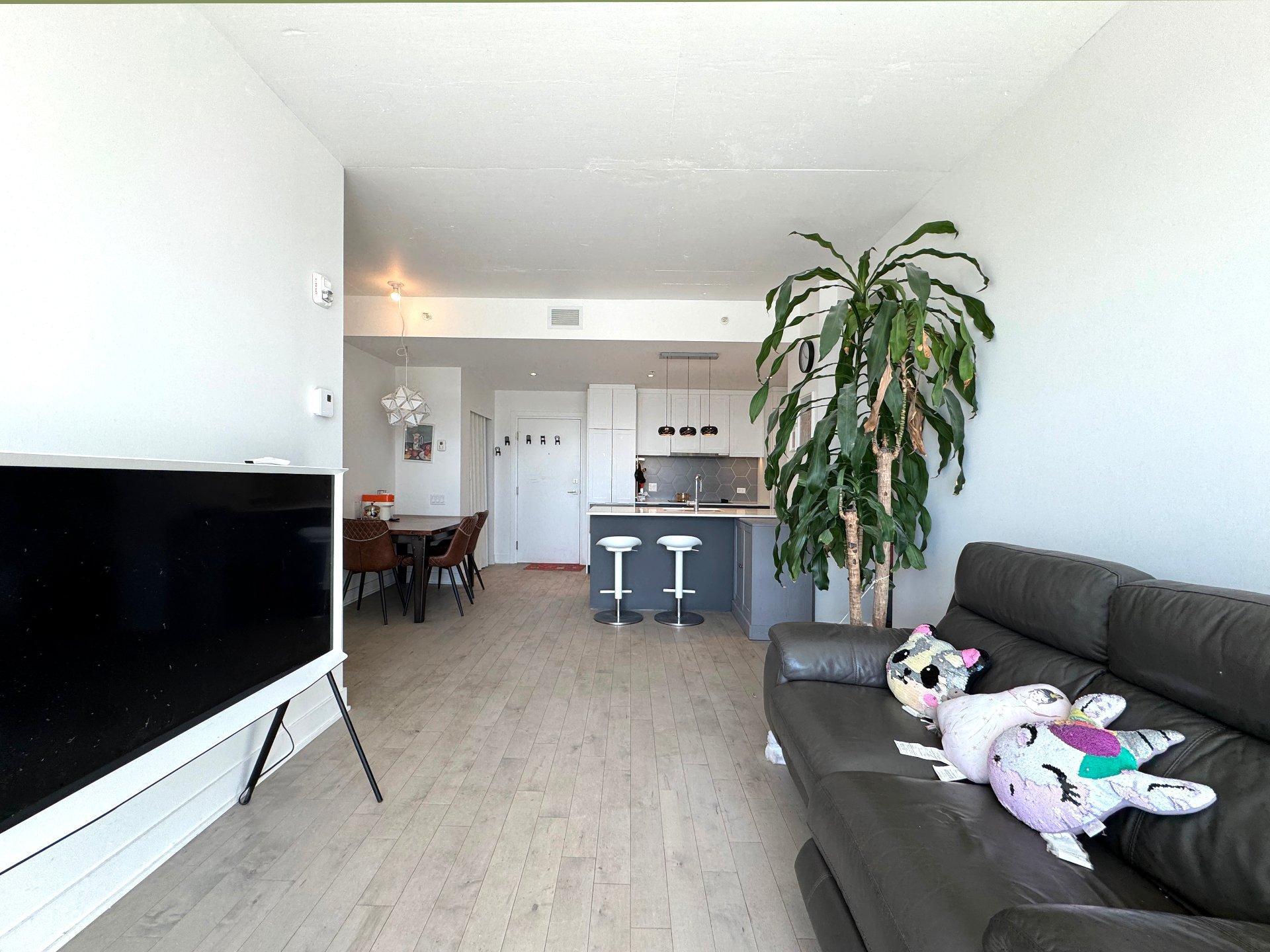 









3043


Rue Sherbrooke E.

, 625,
Montréal (Ville-Marie),




QC
H1W0B9

