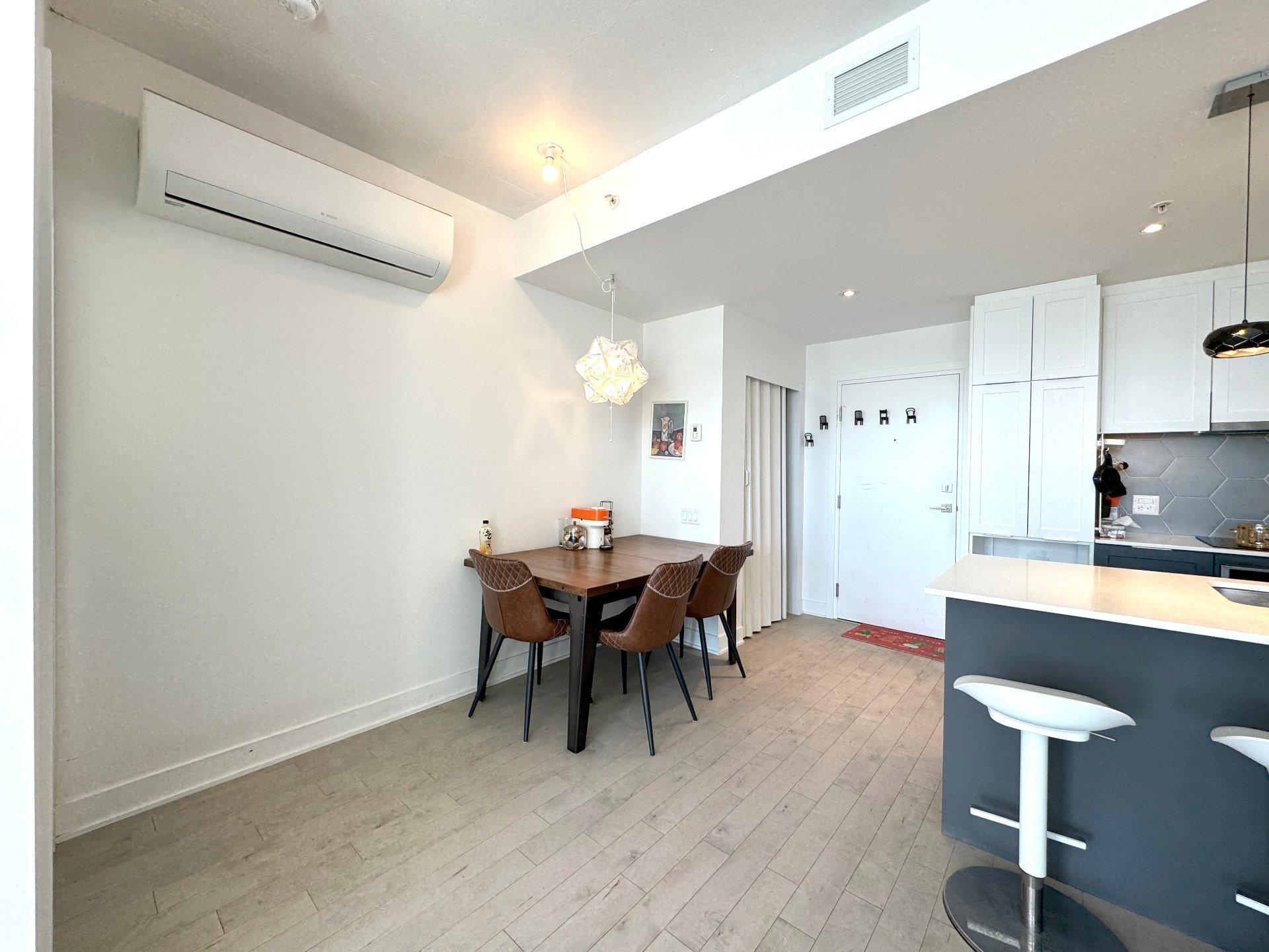 









3043


Rue Sherbrooke E.

, 625,
Montréal (Ville-Marie),




QC
H1W0B9

