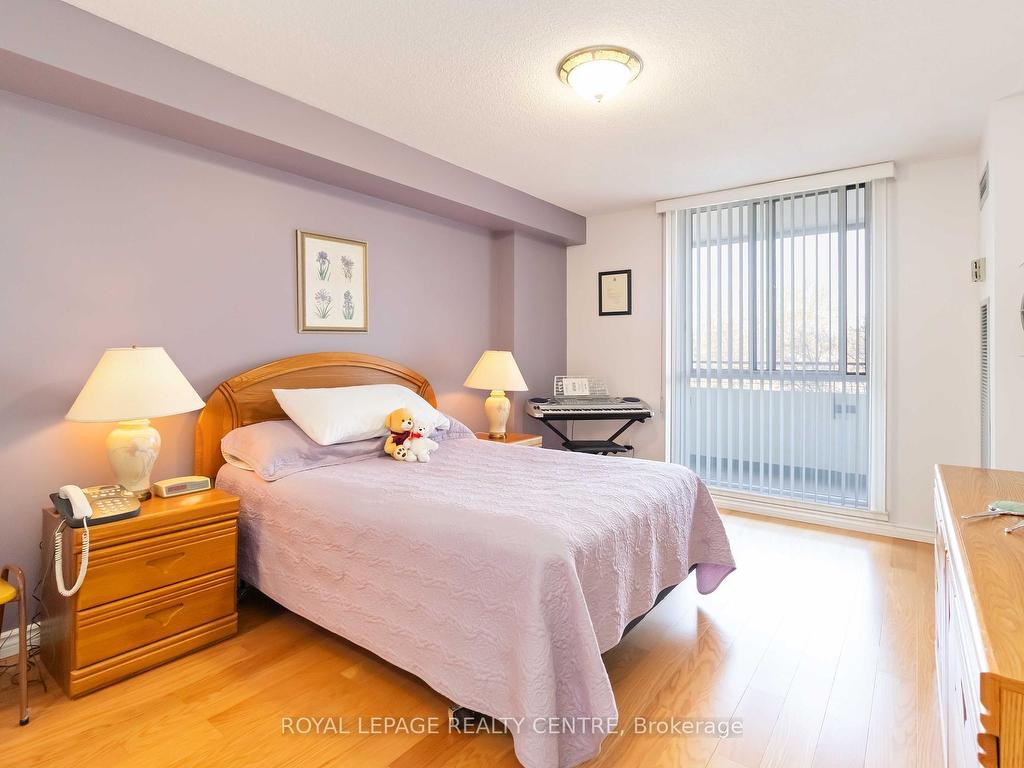 









1300


MISSISSAUGA VALLEY

Boulevard, 310,
Mississauga,




ON
L5A 3S8

