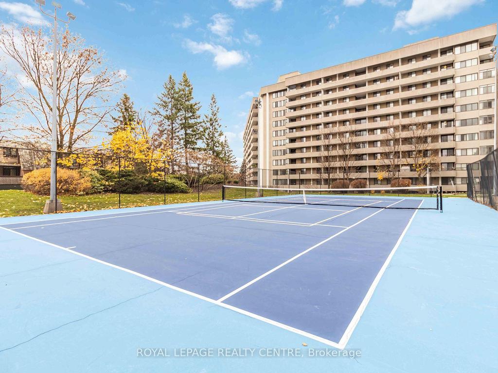 









1300


MISSISSAUGA VALLEY

Boulevard, 310,
Mississauga,




ON
L5A 3S8

