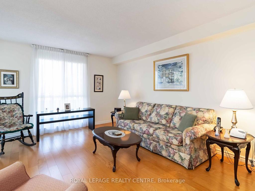 









1300


MISSISSAUGA VALLEY

Boulevard, 310,
Mississauga,




ON
L5A 3S8

