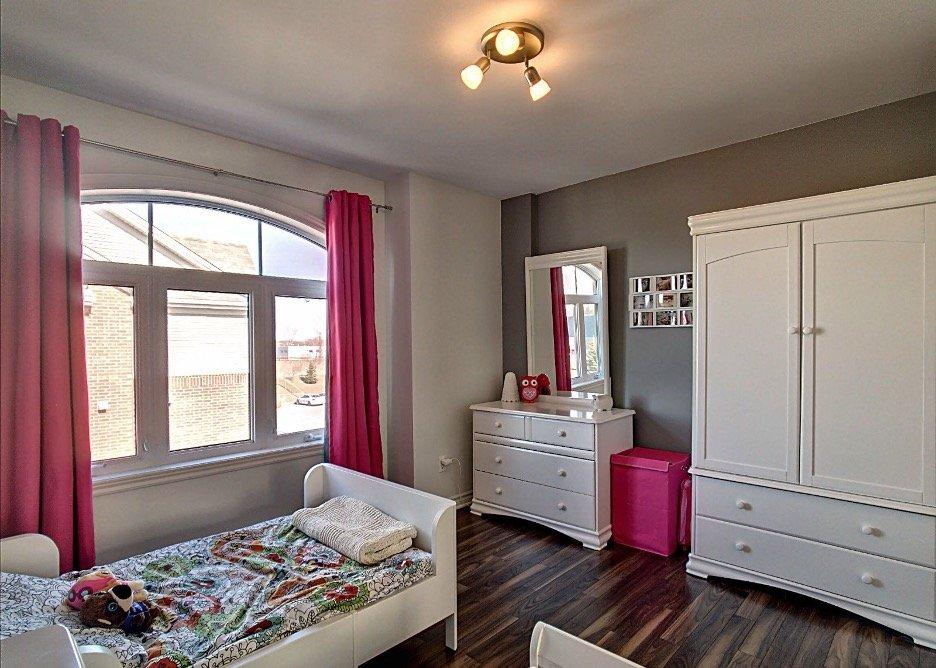 









4224


Boul. Gareau

,
Longueuil (Saint-Hubert),




QC
J3Y0G1

