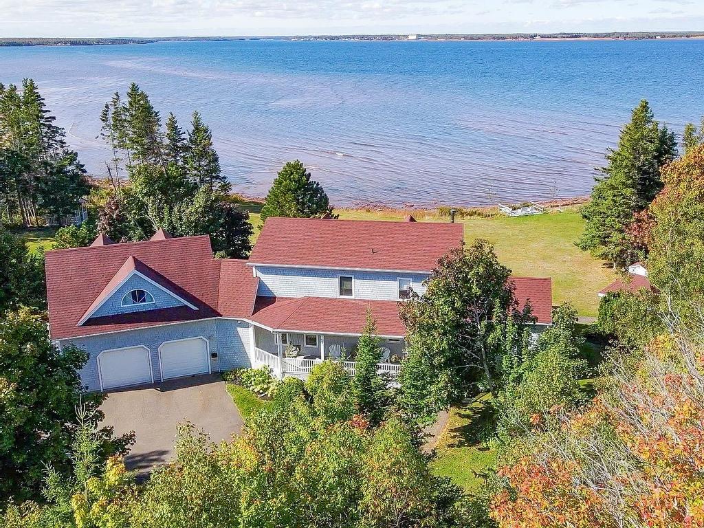 












15 Heron's Ghyll Road

,
Panmure Island,




PE
C0A 1R0

