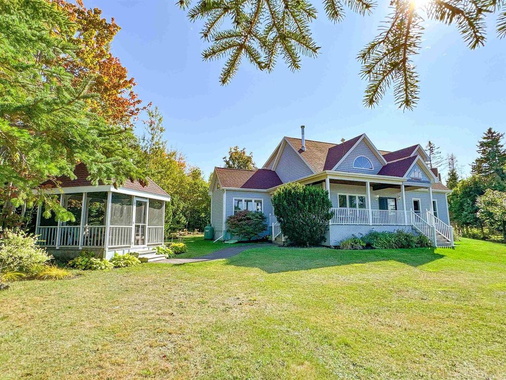 












15 Heron's Ghyll Road

,
Panmure Island,




PE
C0A 1R0

