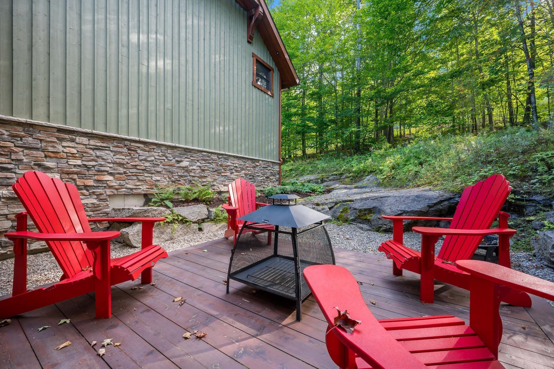 









75


Ch. Marc-Aurèle-Fortin

,
Mont-Tremblant,




QC
J8E3N1

