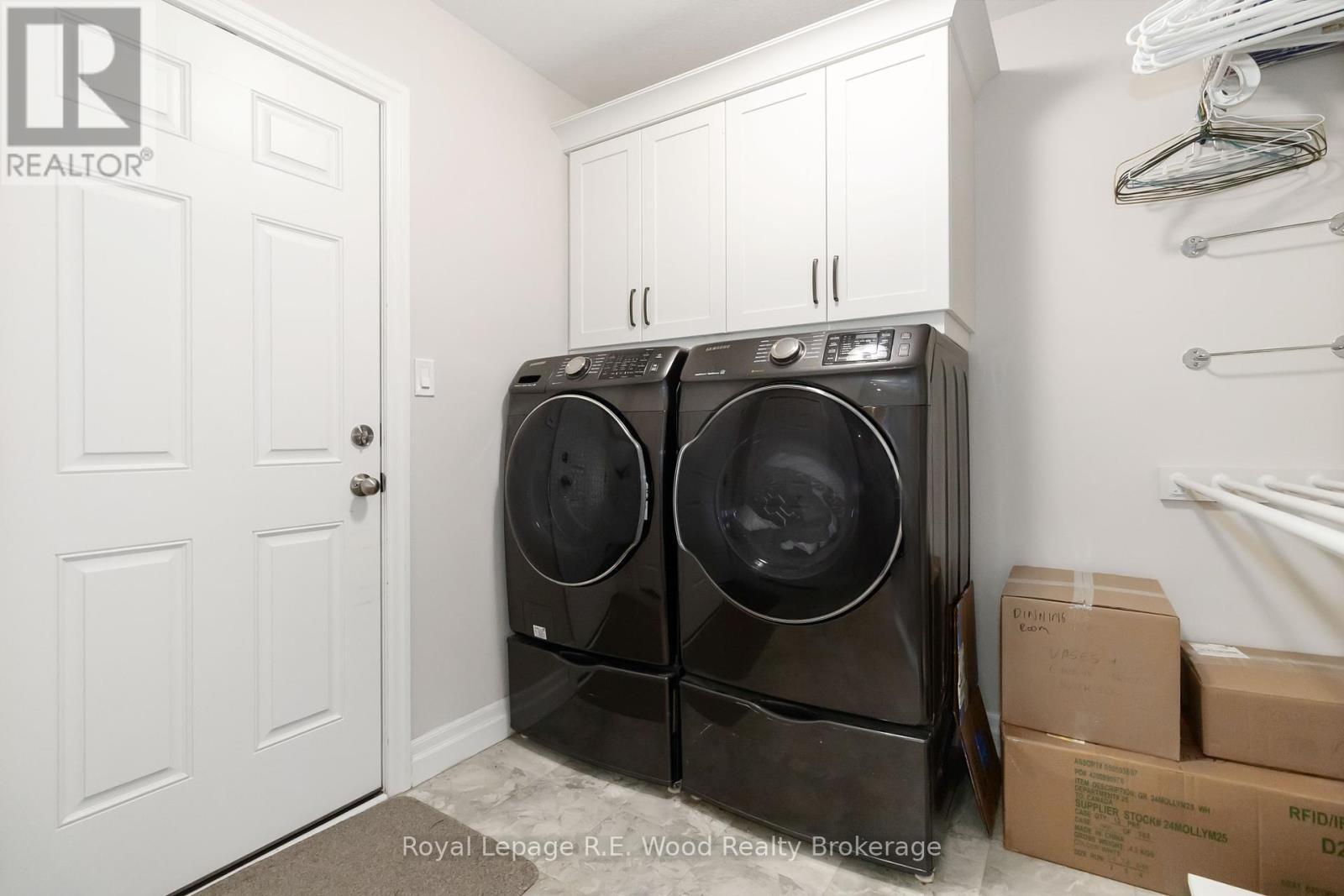 












301 WILSON AVENUE

,
Tillsonburg,




Ontario
N4G0H3


