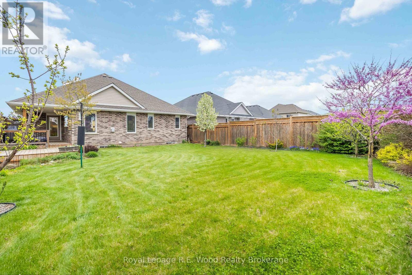 












301 WILSON AVENUE

,
Tillsonburg,




Ontario
N4G0H3

