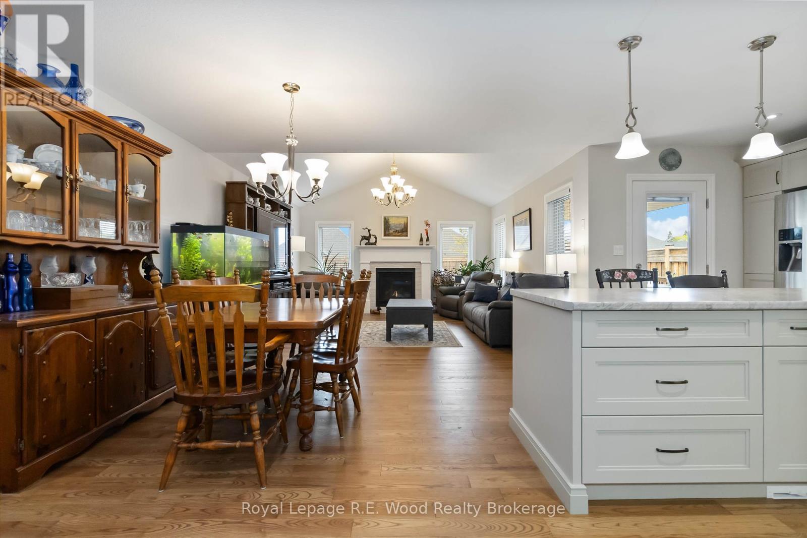 












301 WILSON AVENUE

,
Tillsonburg,




Ontario
N4G0H3

