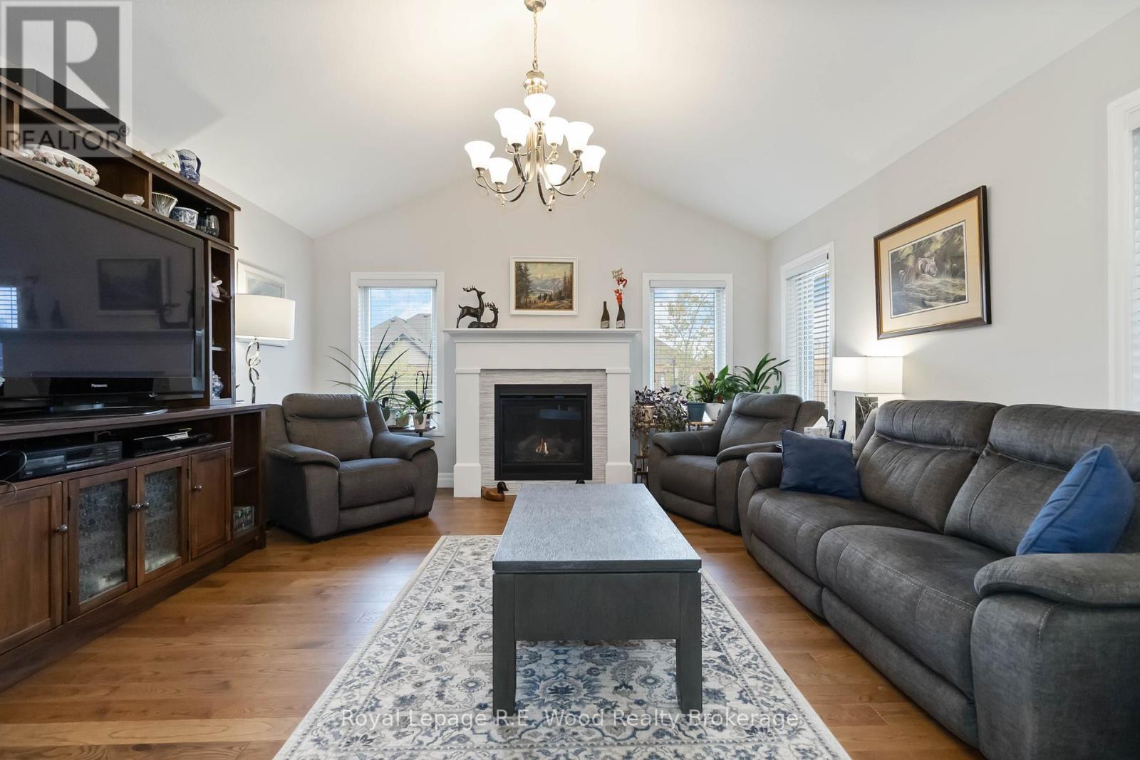 












301 WILSON AVENUE

,
Tillsonburg,




Ontario
N4G0H3

