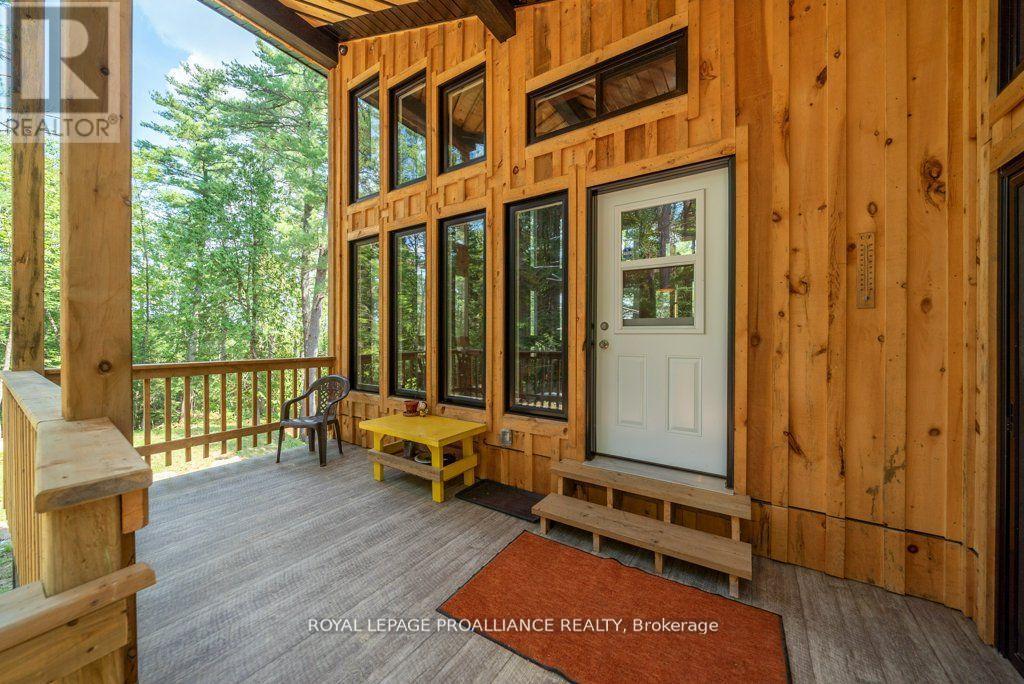 












1812 NORWAY-LAKE LANE

,
North Frontenac (Frontenac North),




Ontario
K0H2M0


