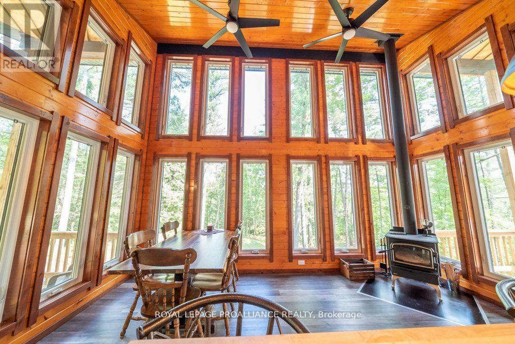 












1812 NORWAY-LAKE LANE

,
North Frontenac (Frontenac North),




Ontario
K0H2M0

