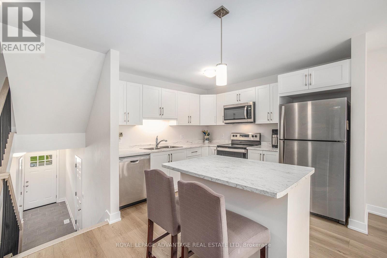 












28 MARGARET GRAHAM TERRACE

,
Smiths Falls,




Ontario
K7A0B9

