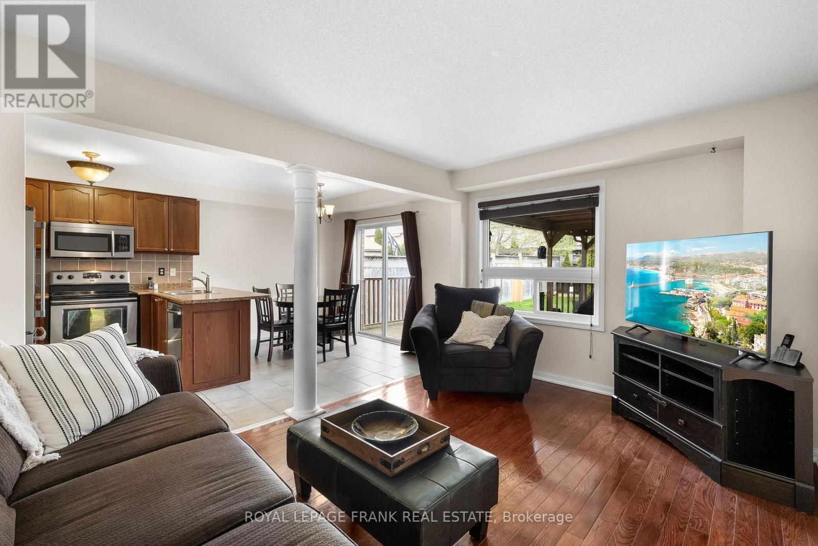 












42 CHILDS COURT

,
Clarington (Bowmanville),




Ontario
L1C5P2

