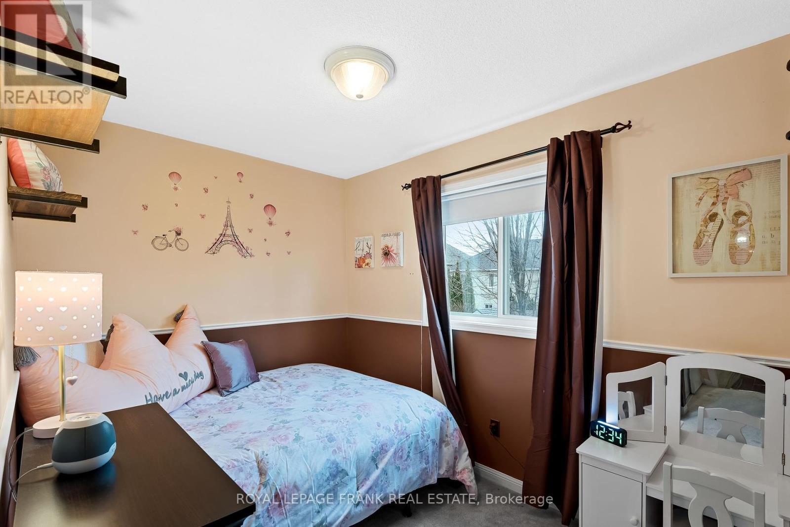 












42 CHILDS COURT

,
Clarington (Bowmanville),




Ontario
L1C5P2

